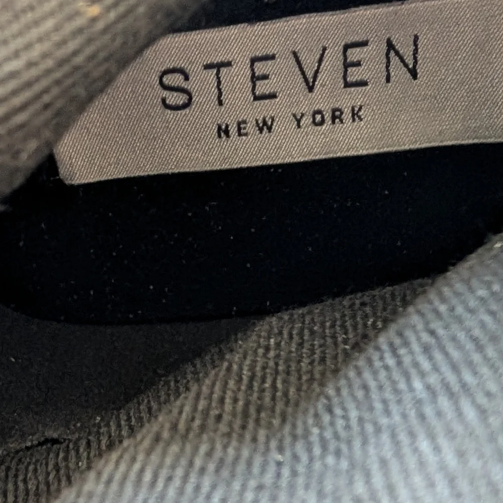 Steven New York Elegant Black Suede Heeled Boots - Picture 7 of 8